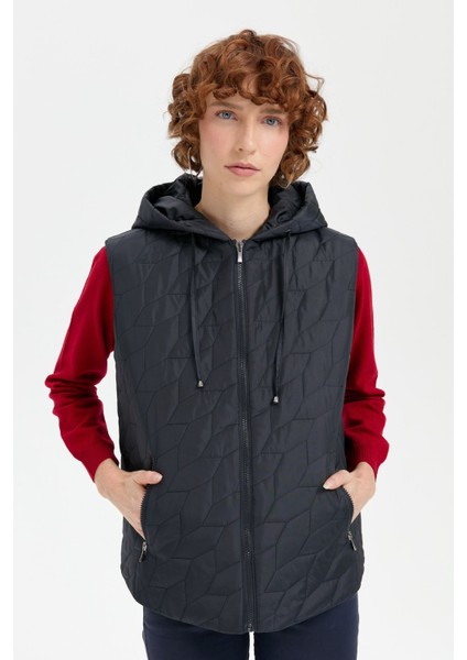 Kadın Kapüşonlu Yaprak Desenli Kısa Kapitone Yelek Lacivert fırsatları