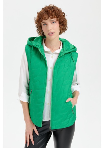 Kadın Kapüşonlu Yaprak Desenli Kısa Kapitone Yelek Yeşil indirimleri