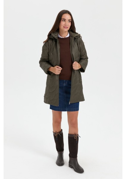 Kadın Polo Yaka Yanları Çıtçıtlı Yaprak Desenli Araboy Kapitone Kaban Yeşil fiyatları