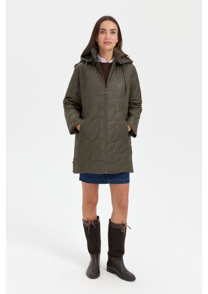 Kadın Polo Yaka Yanları Çıtçıtlı Yaprak Desenli Araboy Kapitone Kaban Yeşil modelleri