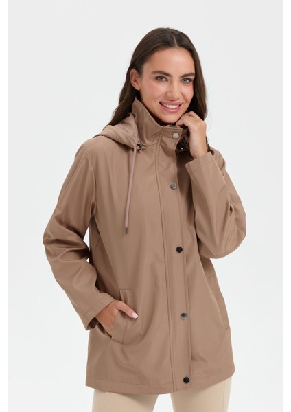 Kadın Kapüşonlu Yan Cepli Kısa Trençkot Vizon modelleri