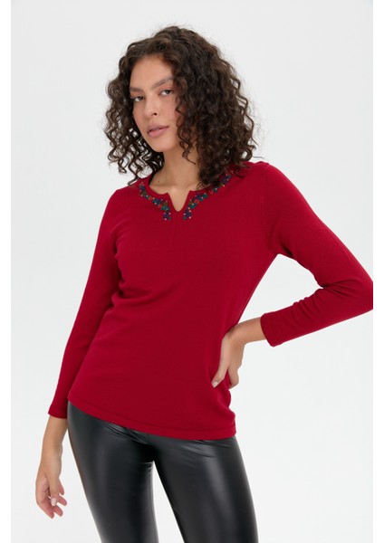 Kadın Yakası Renkli Çiçek Işlemeli Bluz K.kırmızı fırsatları