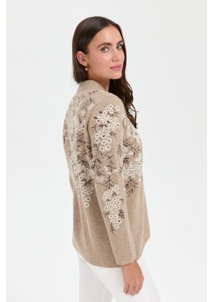 Kadın Dik Yaka Pıtırcık Çiçekli Yün Ceket K.bej modelleri