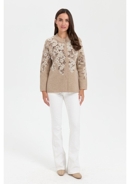 Kadın Dik Yaka Pıtırcık Çiçekli Yün Ceket K.bej fırsatları