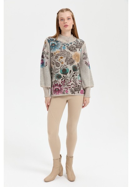 Kadın Dik Yaka Önü Renkli Çiçekli Kısa Yün Ceket V.bej modelleri