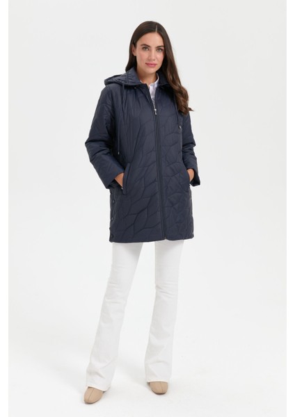 Kadın Polo Yaka Yanları Çıtçıtlı Yaprak Desenli Araboy Kapitone Kaban Lacivert indirimleri