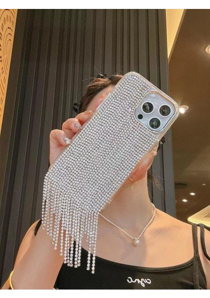 iPhone 15 Pro Uyumlu Lüks Gümüş Taşlı Püsküllü Kılıf