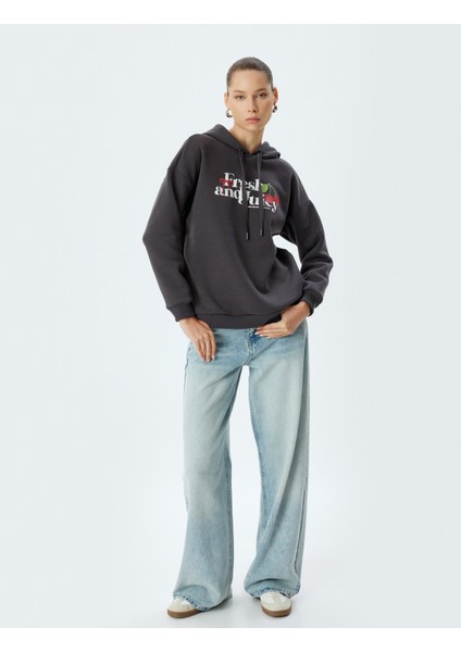 Oversize Sweatshirt Arkası Meyve Baskılı Kapüşonlu Şardonlu