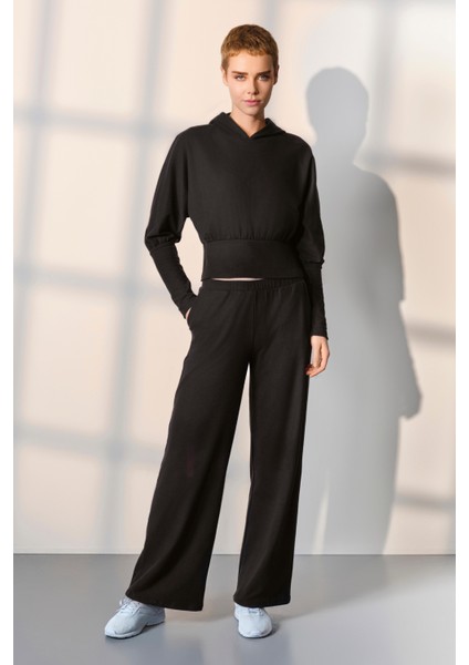 Kadın Siyah Kapşonlu Eşofman Pijama Takımı 25K4045