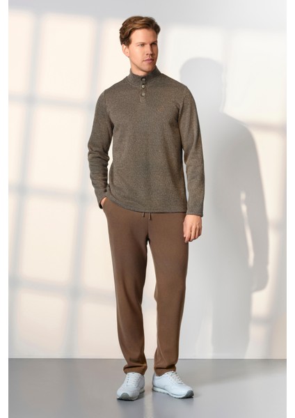 Erkek Kahverengi Düğmeli Dik Yaka T-Shirt Pijama Takımı 25K4544