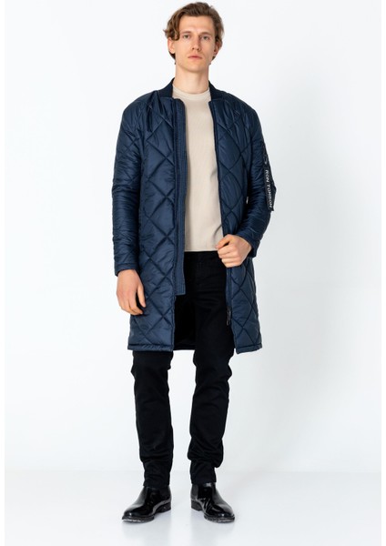 Erkek Regular Fit Kışlık Çok Cepli Çift Yön Fermuarlı Bomber Yaka Uzun Kapitone Şişme Mont