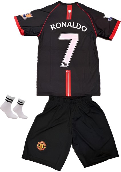 Ronaldo Siyah Retro 2008 Sezony Manchester United Deplasman 3'lü Çoçuk Futbol Forma Seti(Forma,şort ve Çorap)