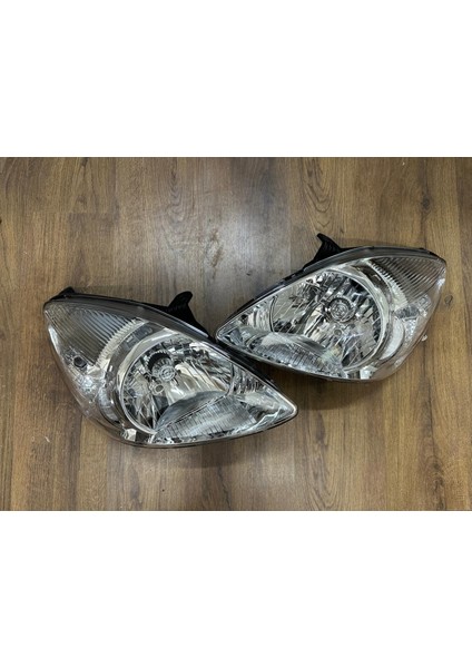 Hyundai Matrix Sağ Sol Far Lambası Manuel 2008-2010