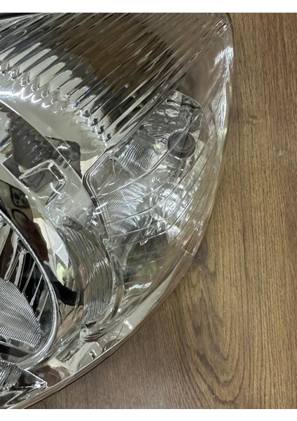 Hyundai Matrix Sağ Sol Far Lambası Manuel 2008-2010 fiyatları