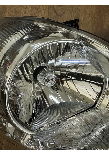 Hyundai Matrix Sağ Sol Far Lambası Manuel 2008-2010 fırsatları