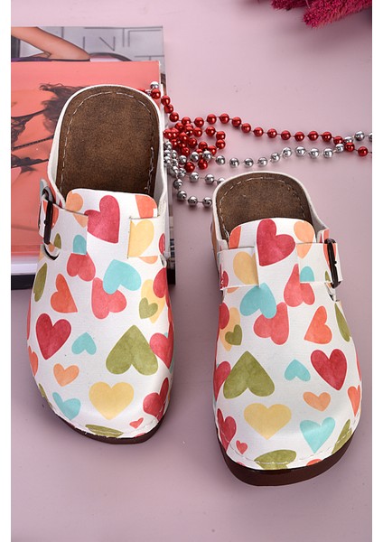 3016 Renkli Kalpler Desenli Anatomik Terlik fiyatları