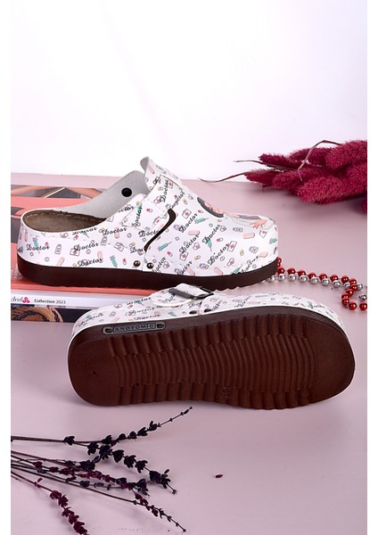 3018 Hemşire Desenli Anatomik Terlik modelleri