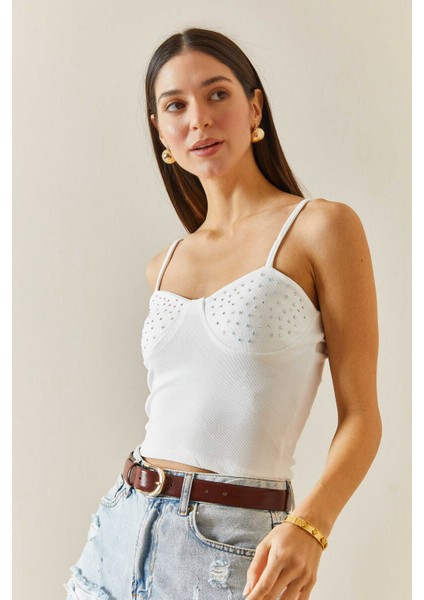 Taş Detaylı Askılı Viskon Bluz-Beyaz fırsatları