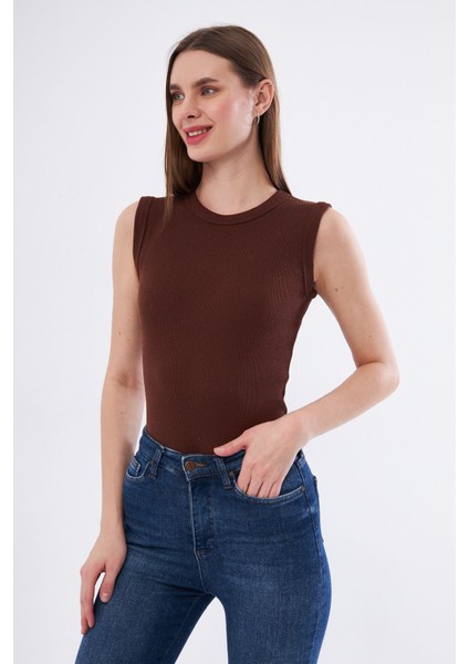 Kadın Kahverengi Fitilli Bisiklet Yaka Geniş Omuz Sıfır Kol Atlet fırsatları