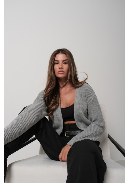 Biyeli Crop Gri Triko Hırka modelleri