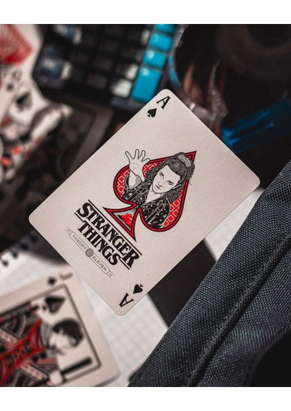 Stranger Thıngs Oyun Kartı fiyatları