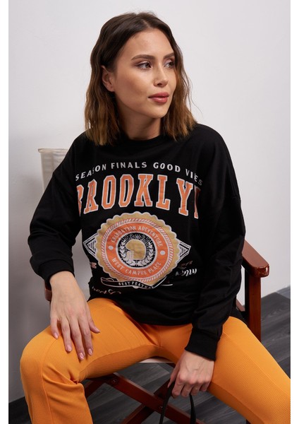 Kadın Düşük Kol Brooklyn Baskılı Sweatshirt