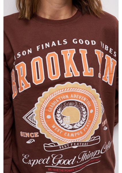 Kadın Düşük Kol Brooklyn Baskılı Sweatshirt