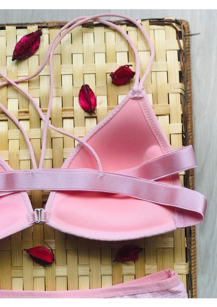 Önden Açmalı Arkası Çapraz Ip Sütyen Takımı fırsatları