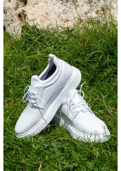 Beyaz Renk Iğne Baskı Görünümlü +7cm Boy Uzatan Gizli Topuklu Erkek Spor Ayakkabı Sneaker modelleri