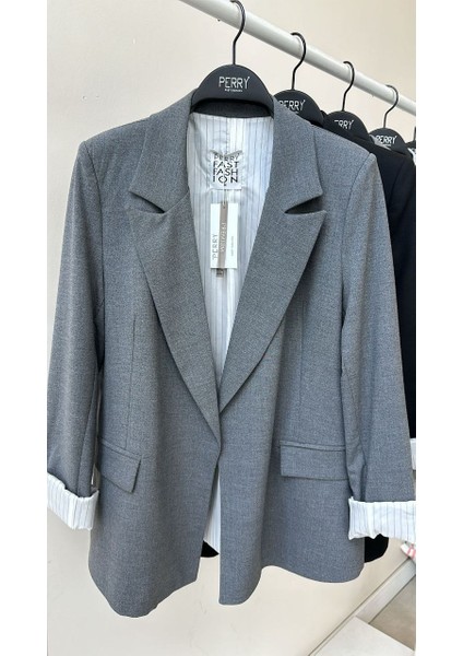 Çizgi Detaylı Blazer Ceket