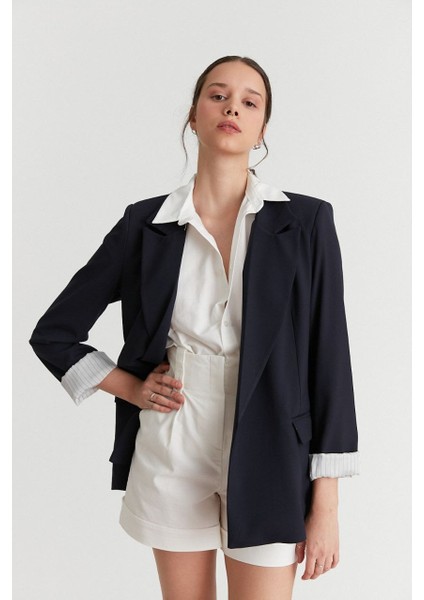 Çizgi Detaylı Blazer Ceket fiyatları