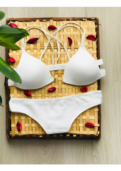 Önden Açmalı Arkası Çapraz Ip Sütyen Takımı