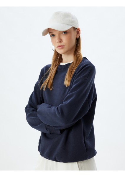 Basic Oversize Sweatshirt Uzun Kollu Bisiklet Yaka