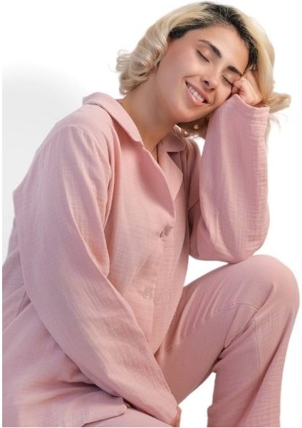 Kadın Müslin Pijama Takımı Düğmeli Yakalı Pijama