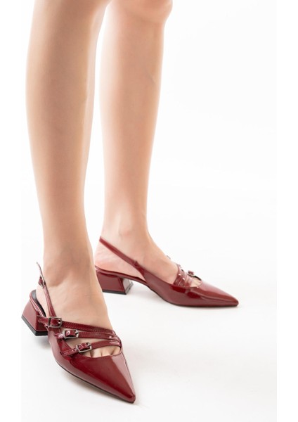 Tolgado Kadın Kısa Topuklu Sivri Burun Tokalı Ayakkabı fiyatları