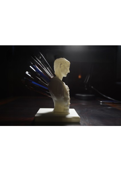 Julius Caesar Kalemlik Dekoratif Beyaz 20CM Bürütüs fırsatları