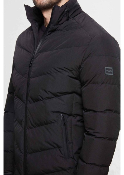Slim Fit Siyah Gizlenebilir Kapüşonlu Elyaf Dolgulu Rüzgar Geçirmez Mont 3EC073151002M