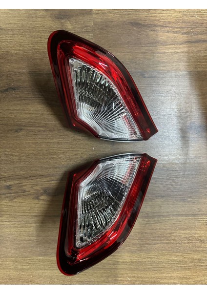 Nissan Qashqai Iç Sağ Sol Stop Lambaıs 2010-2013