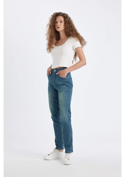 Comfort Mom Yüksek Bel Uzun Jean Yıkamalı Pantolon D4302AX24AU modelleri