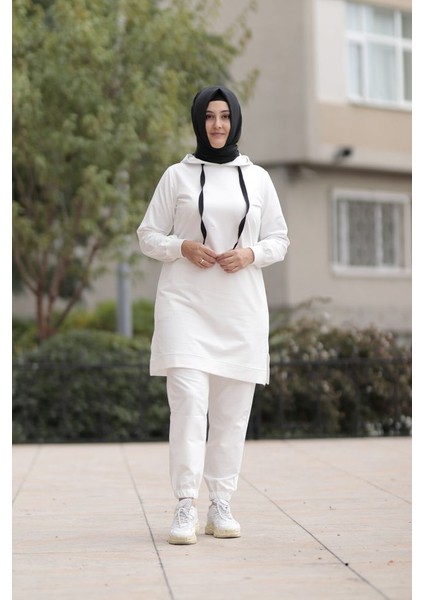 Kadın Beyaz Büyük Beden Cepli Eşofman Takım