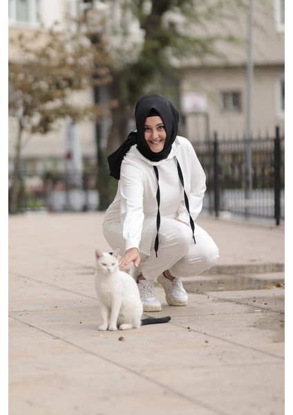 Kadın Beyaz Büyük Beden Cepli Eşofman Takım