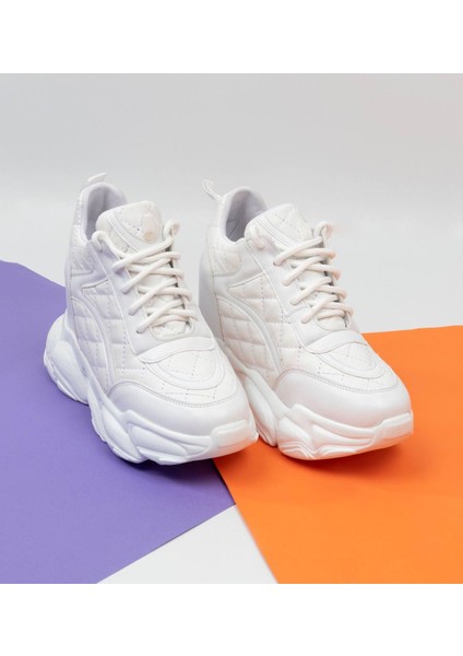 Dolgu Topuklu Kadın Spor Ayakkabı modelleri