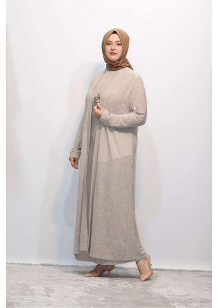 Büyük Beden Jakar Venezia Kolyeli Ceketli Elbise Ikili Takım