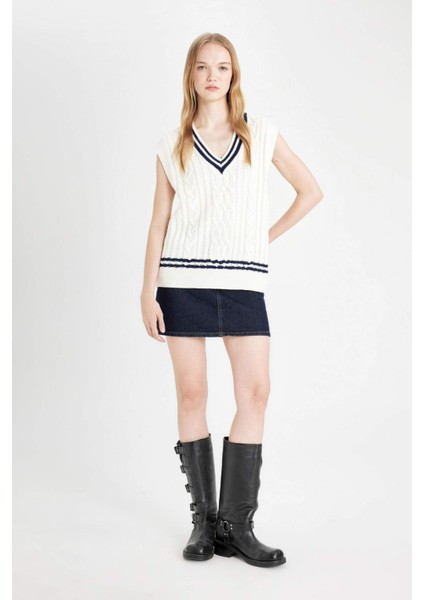 Coool Regular Fit V Yaka Saç Örgü Desenli Triko Süveter D4686AX24AU indirimleri