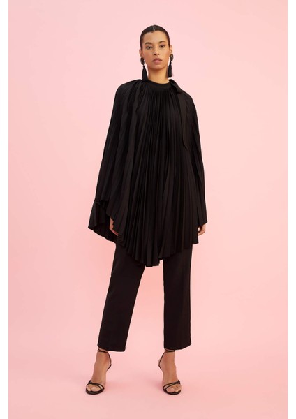 Nihan Peker Tasarım Yakası Fiyonklu Pileli Pelerin Tunik X9226AZ22SM modelleri