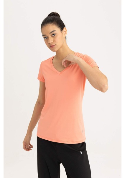 DeFactoFit Standart Fit V Yaka Sporcu Kısa Kollu Ağır Kumaş Tişört B4584AX24SP