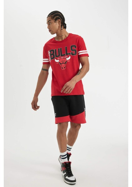 DeFactoFit NBA Chicago Bulls Standart Fit Bisiklet Yaka Kısa Kollu Tişört A1995AX24SM