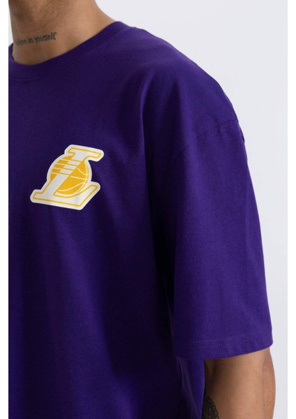 DeFactoFit NBA Los Angeles Lakers Oversize Fit Bisiklet Yaka Kısa Kollu Tişört A1998AX24SM