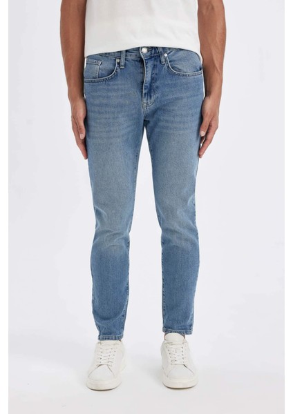 Slim Tapered Fit Dar Kalıp Normal Bel Daralan Paça Jean Pantolon B7781AX24SP
