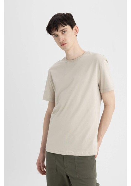 %100 Pamuk New Regular Fit Bisiklet Yaka Basic Düz Kısa Kollu Tişört V7699AZ24SP fırsatları